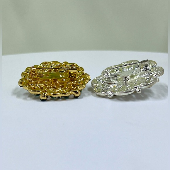 Lot of 2 Y2K Crystal Brooches - Picture 8 of 8